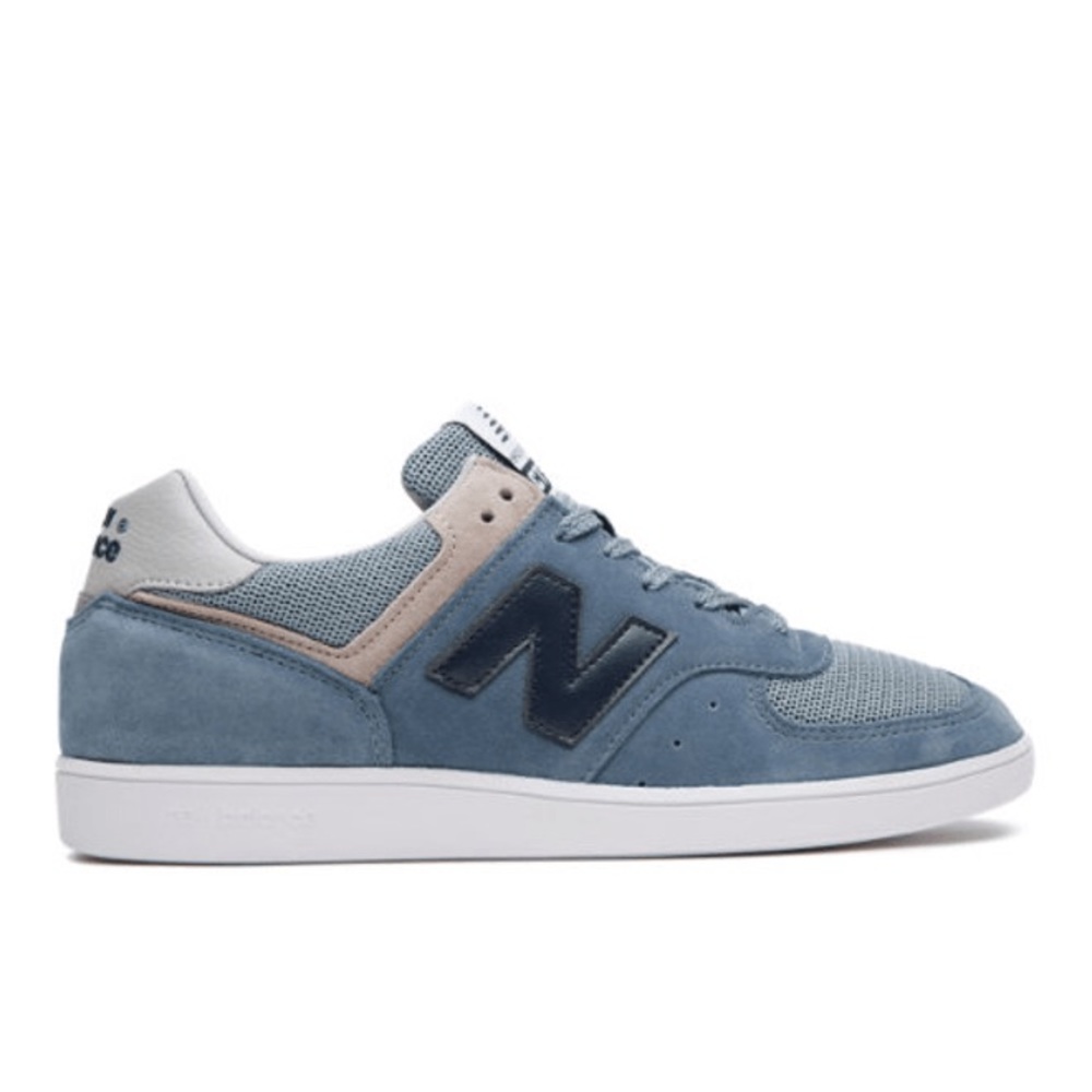 *rare find* Made  in England- New Balance Blue Suede Sneakers- 576